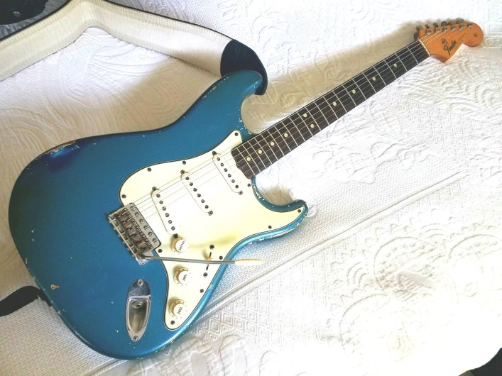 Guitar Hero: How a stolen 1965 guitar was recovered